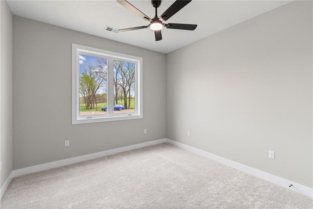 1303 W Concord Drive — photo 23