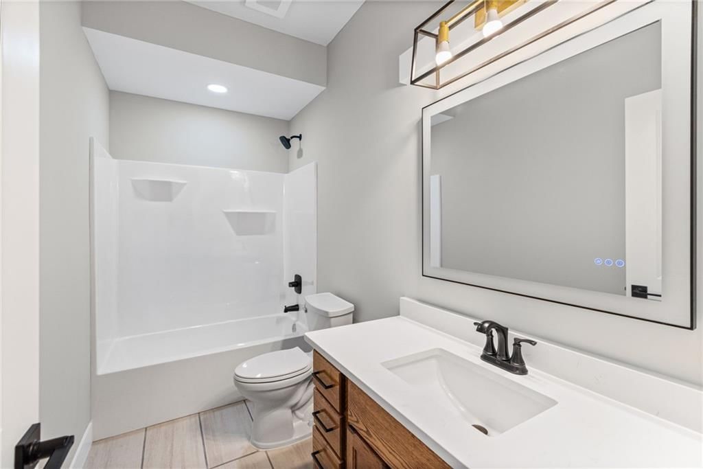 1303 W Concord Drive — photo 25