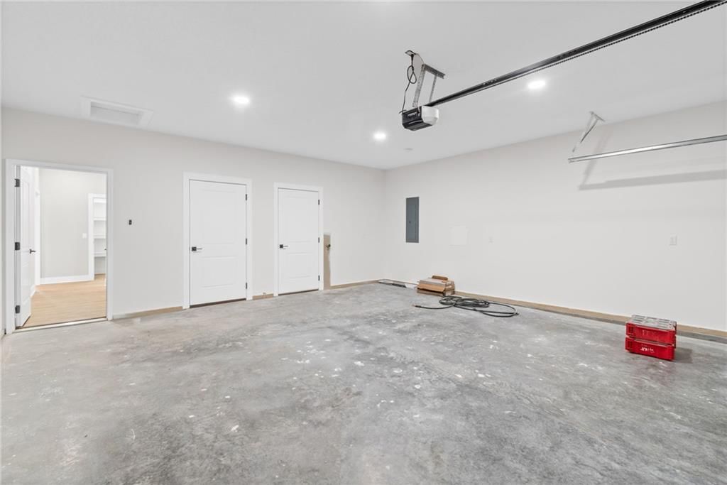 1303 W Concord Drive — photo 29