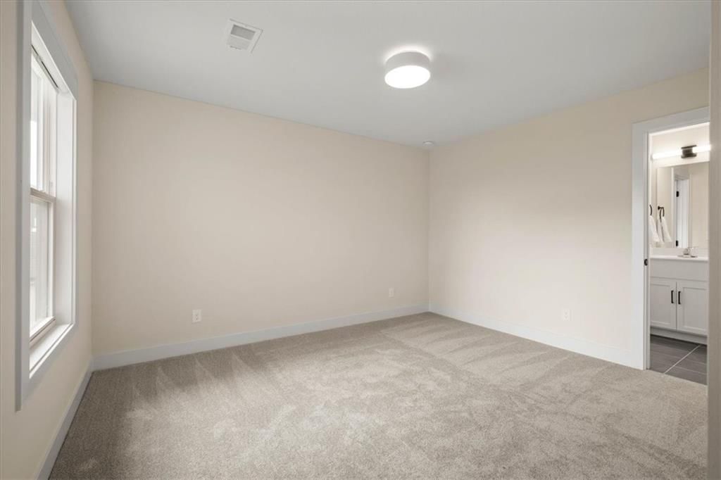 17808 Rainbow Boulevard — photo 21