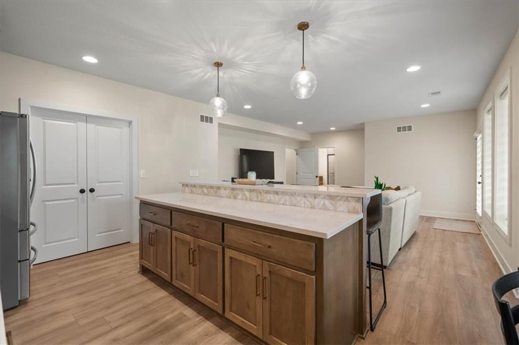 17808 Rainbow Boulevard — photo 27