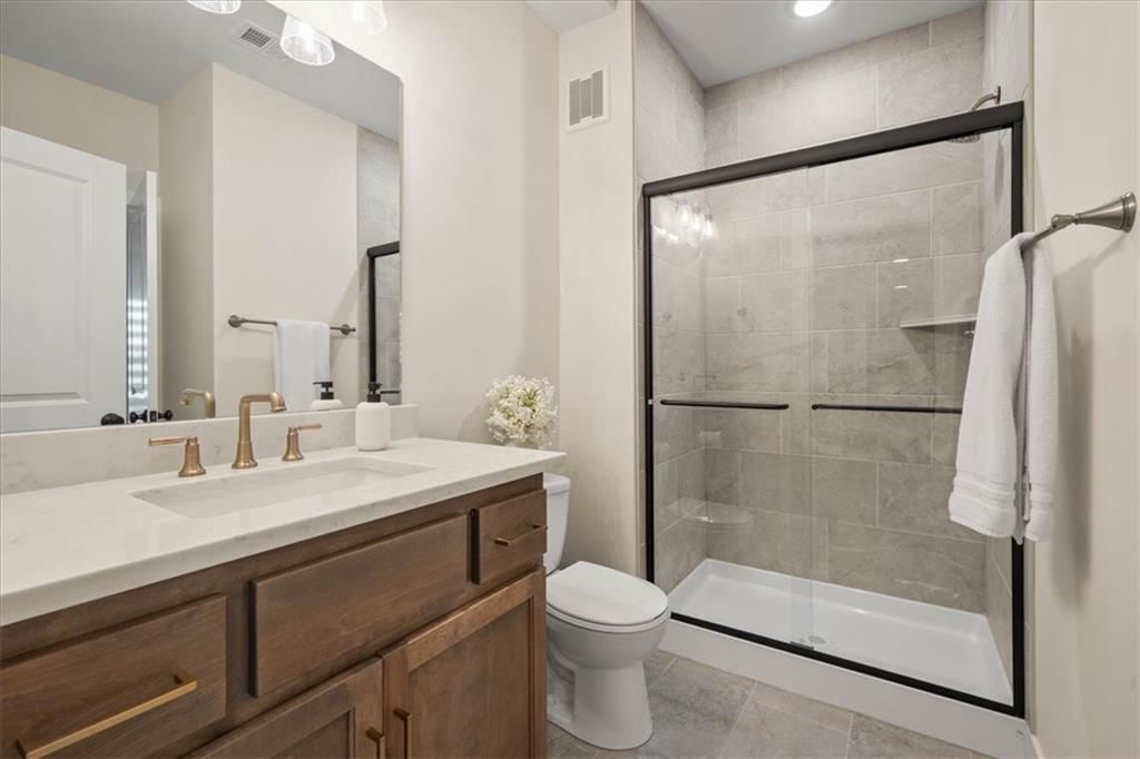 17808 Rainbow Boulevard — photo 30