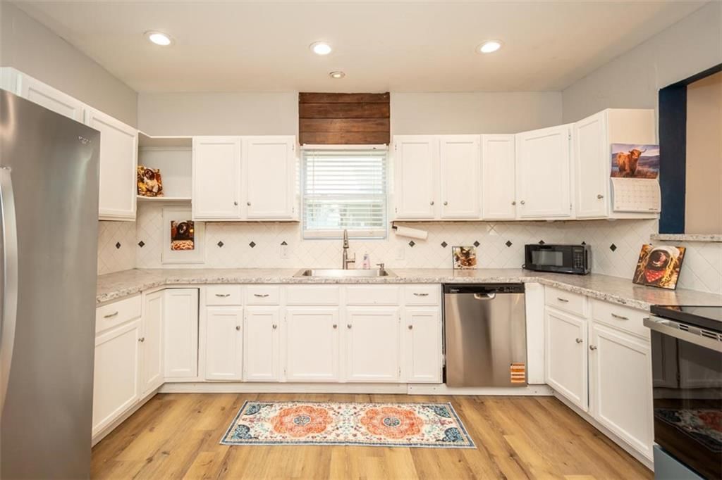 626 S Walnut Street — photo 24
