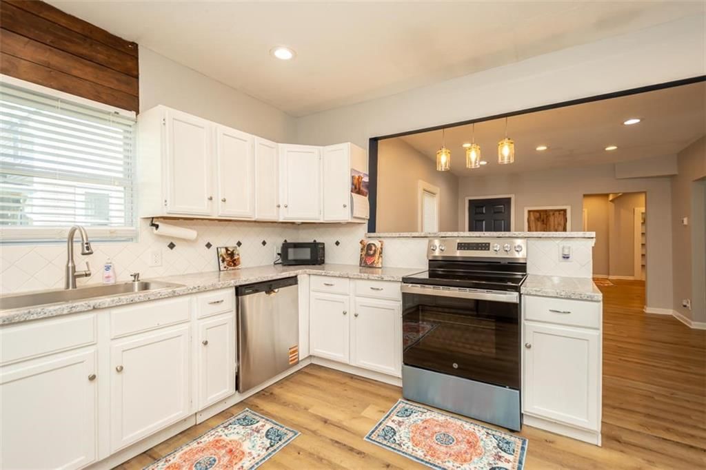 626 S Walnut Street — photo 26