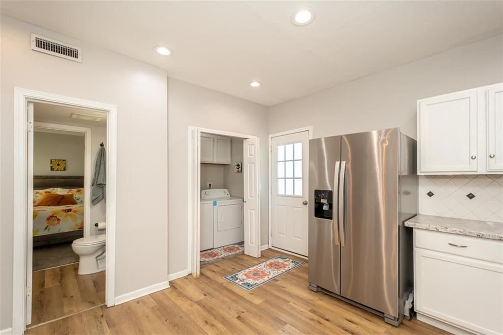 626 S Walnut Street — photo 27