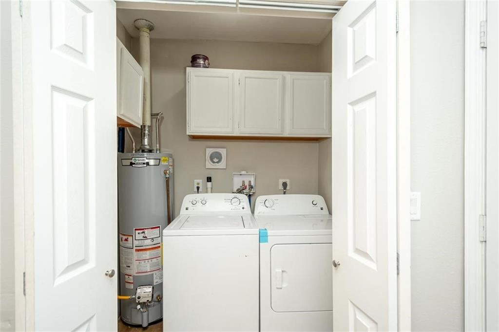 626 S Walnut Street — photo 28