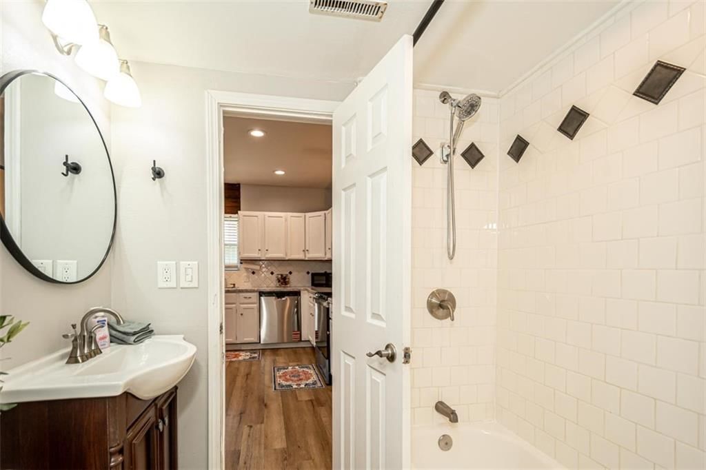 626 S Walnut Street — photo 36