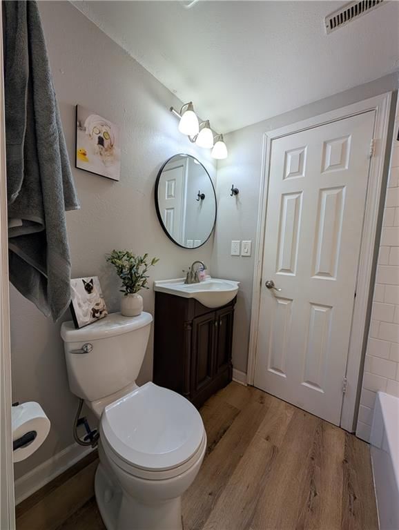 626 S Walnut Street — photo 37