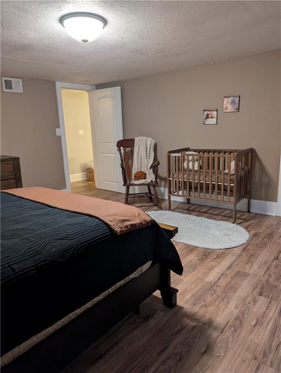 626 S Walnut Street — photo 40