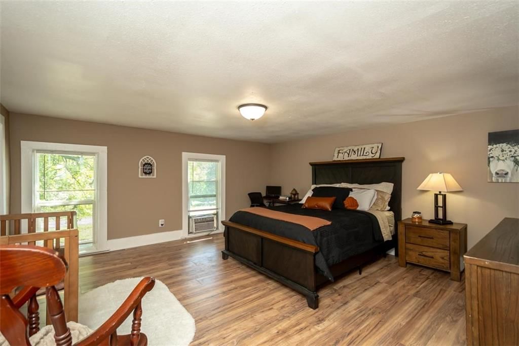 626 S Walnut Street — photo 42