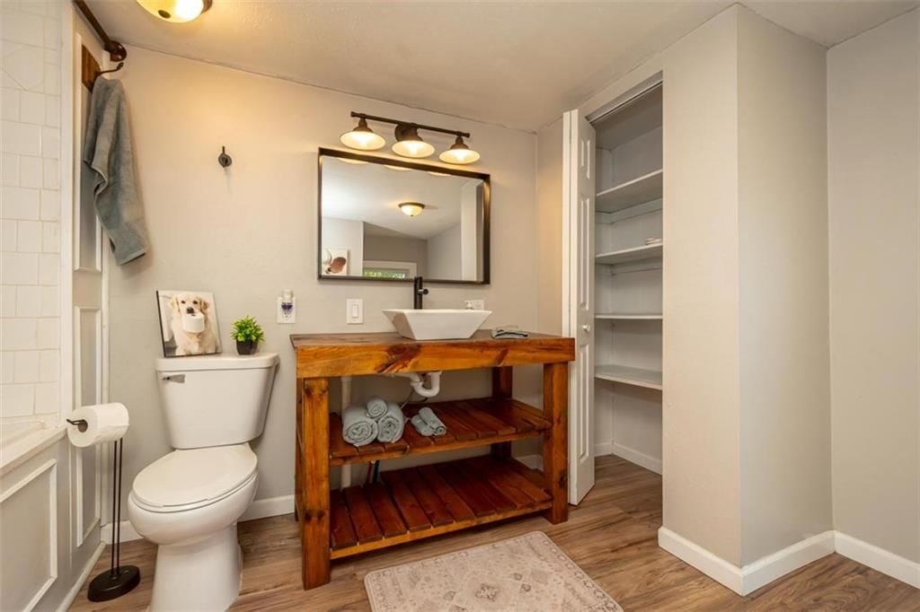 626 S Walnut Street — photo 52