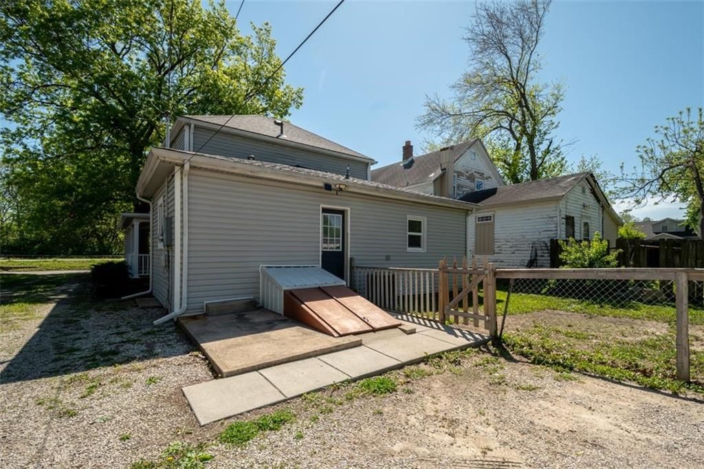 626 S Walnut Street — photo 55