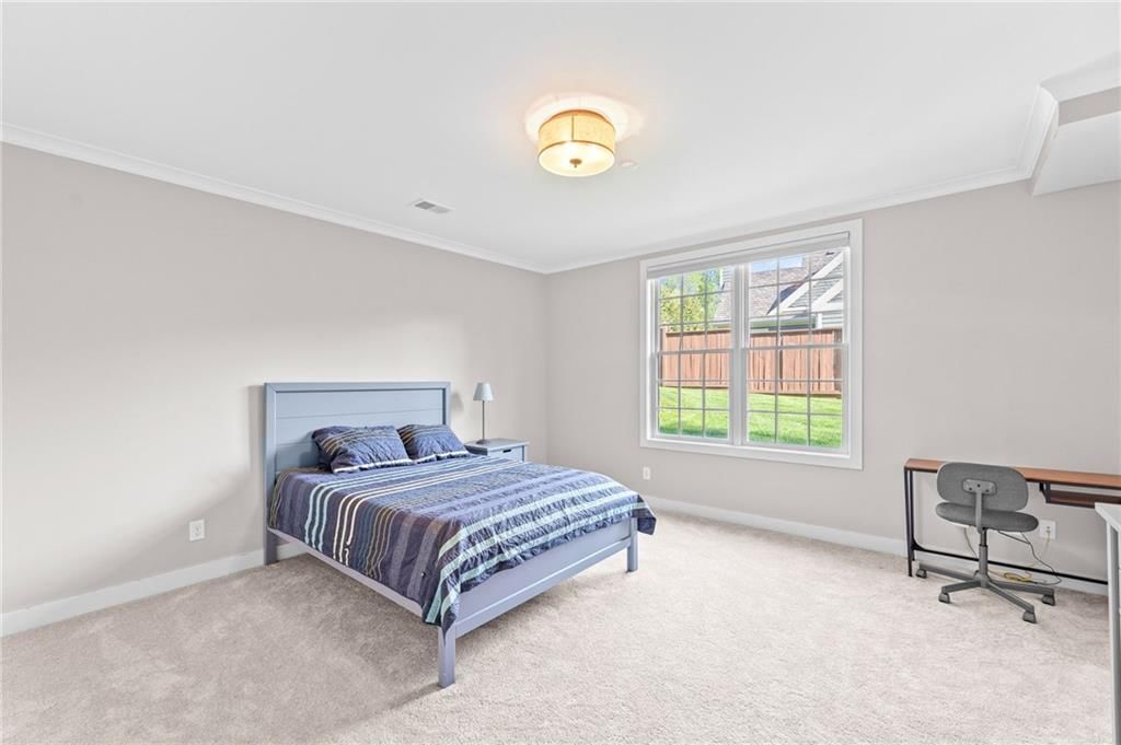 5710 Reinhardt Drive — photo 37
