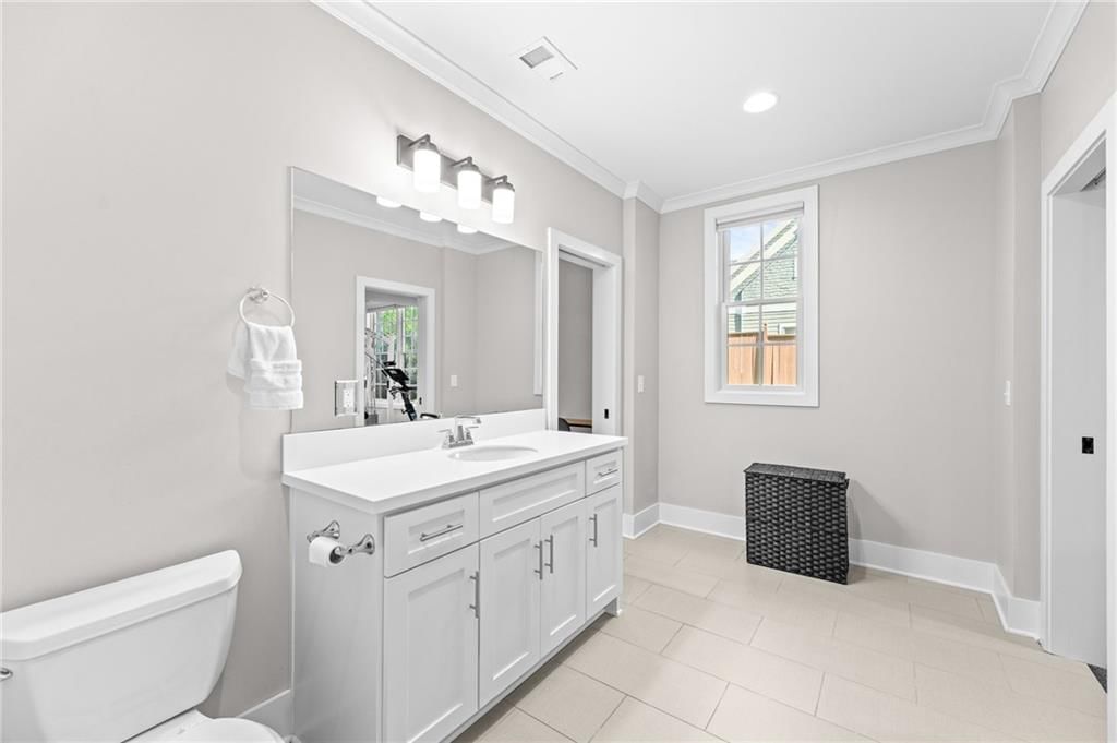 5710 Reinhardt Drive — photo 39