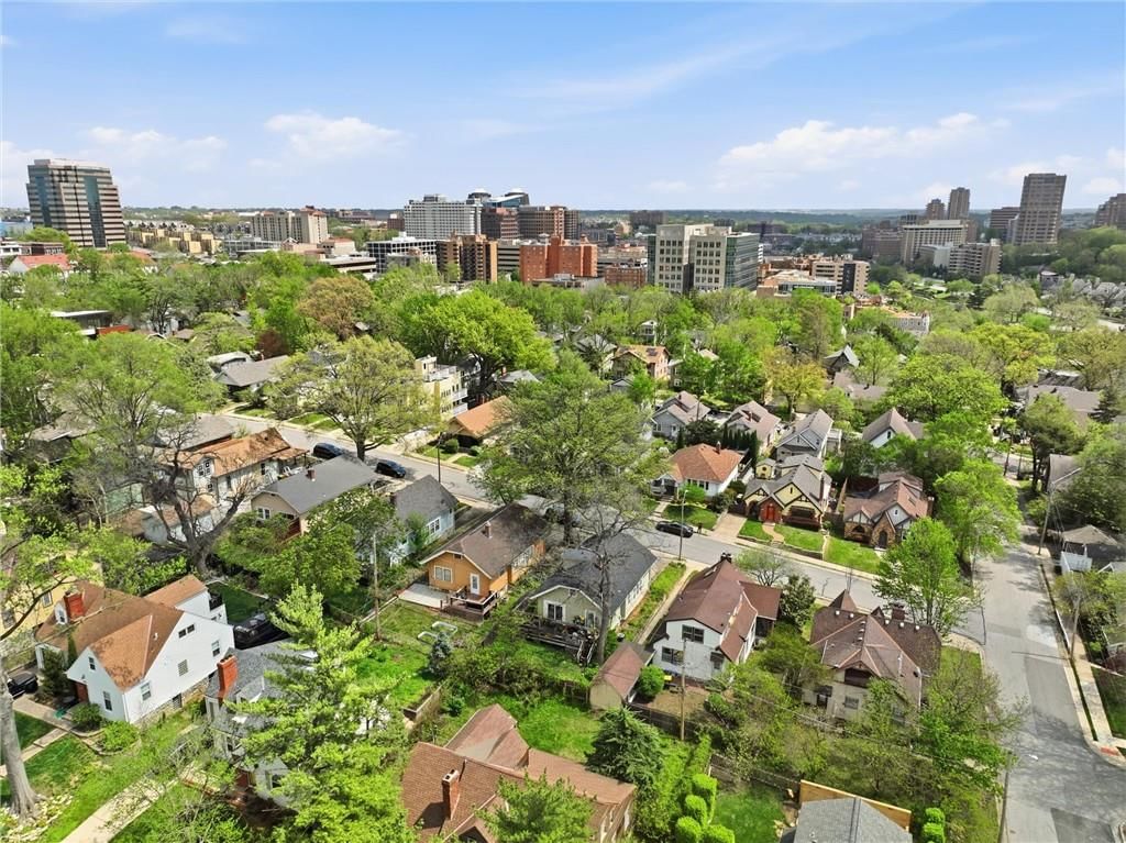 4830 Mercier Street — photo 33