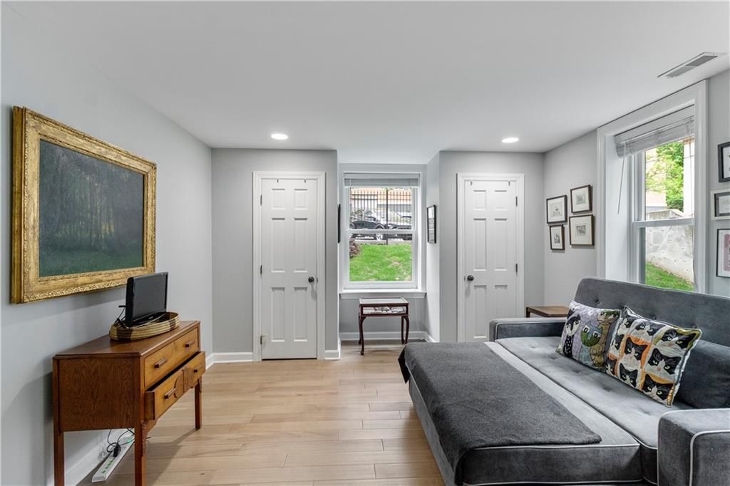 229 Ward Parkway — photo 12