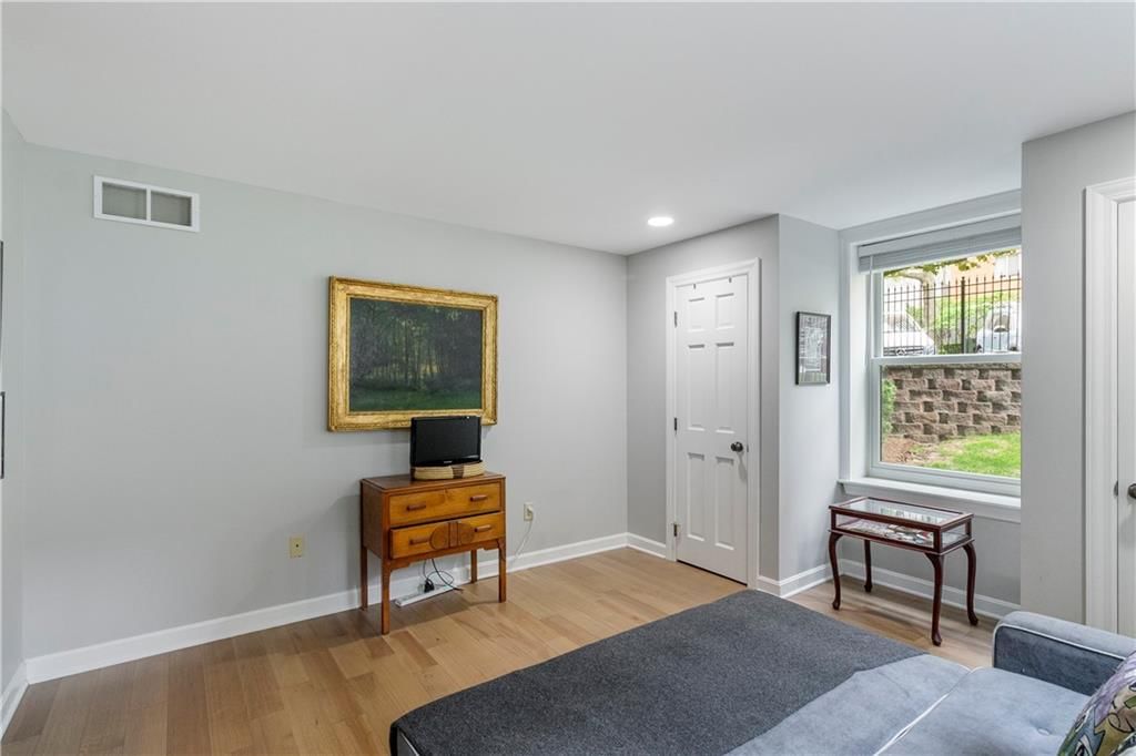 229 Ward Parkway — photo 13