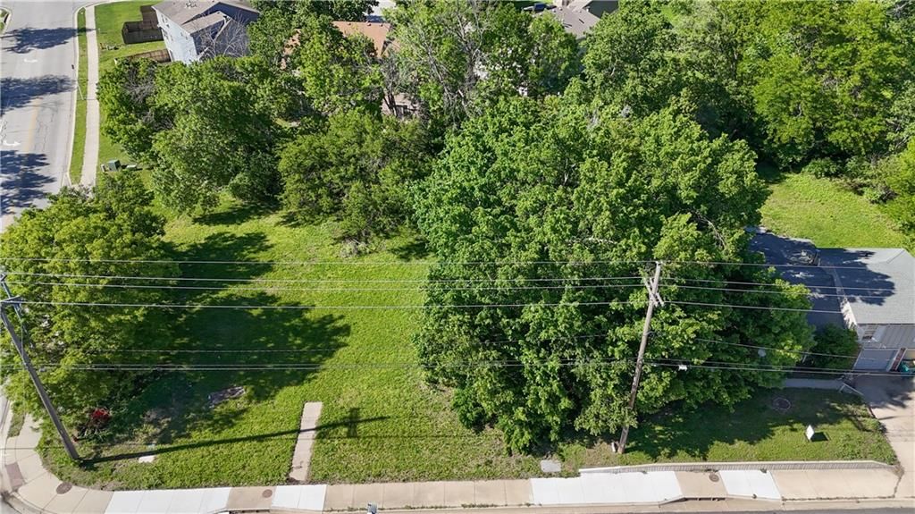 6760 W 151st Street — photo 3