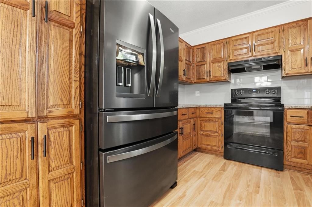 447 Trant Street — photo 12