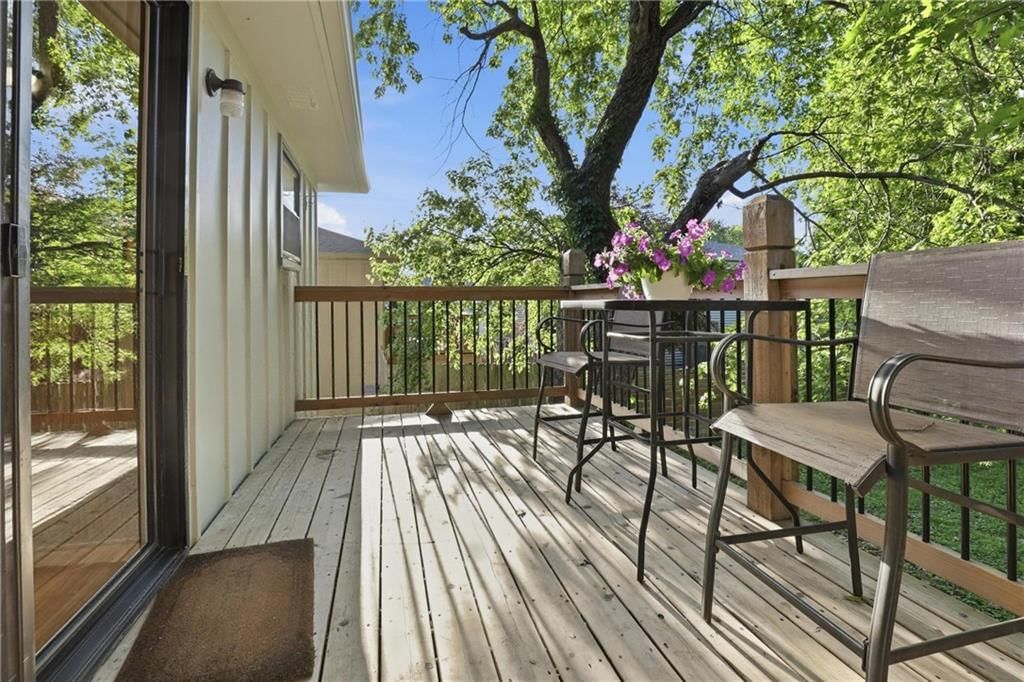 447 Trant Street — photo 16