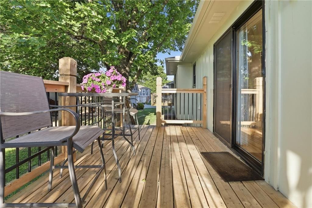 447 Trant Street — photo 17