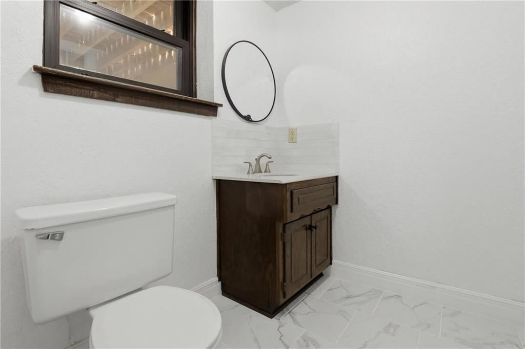 447 Trant Street — photo 32