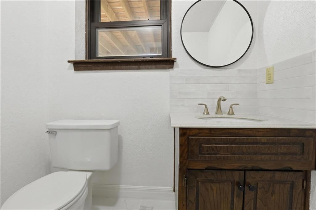 447 Trant Street — photo 33