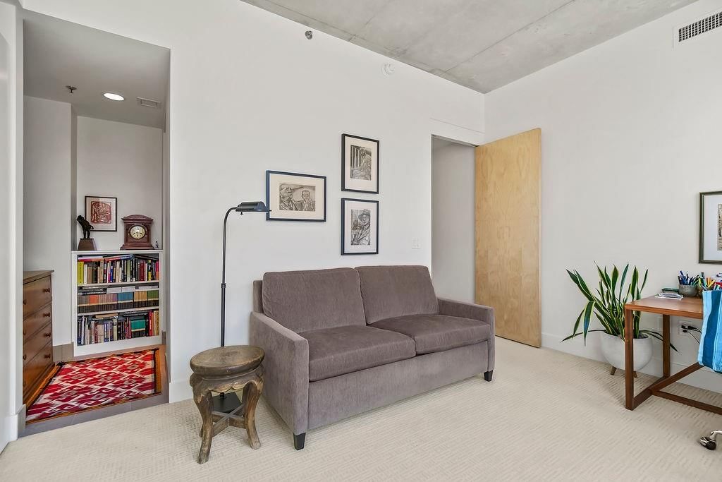 4646 Broadway Boulevard — photo 24