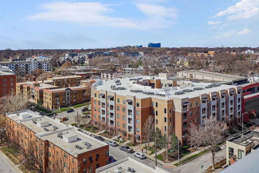 4646 Broadway Boulevard — photo 34
