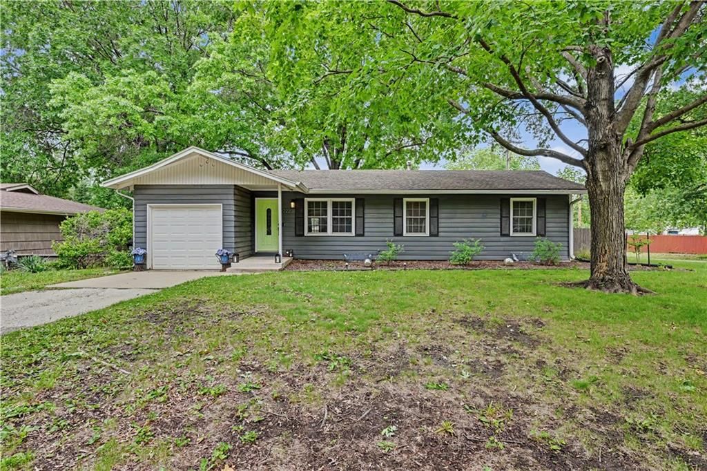 2220 Learnard Avenue — photo 3
