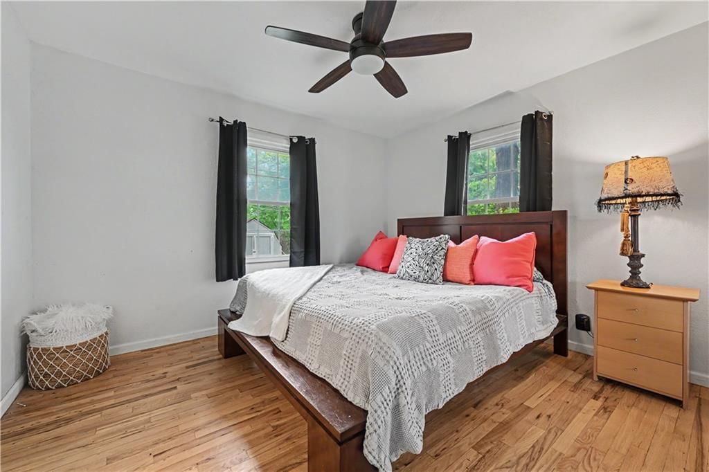 2220 Learnard Avenue — photo 17
