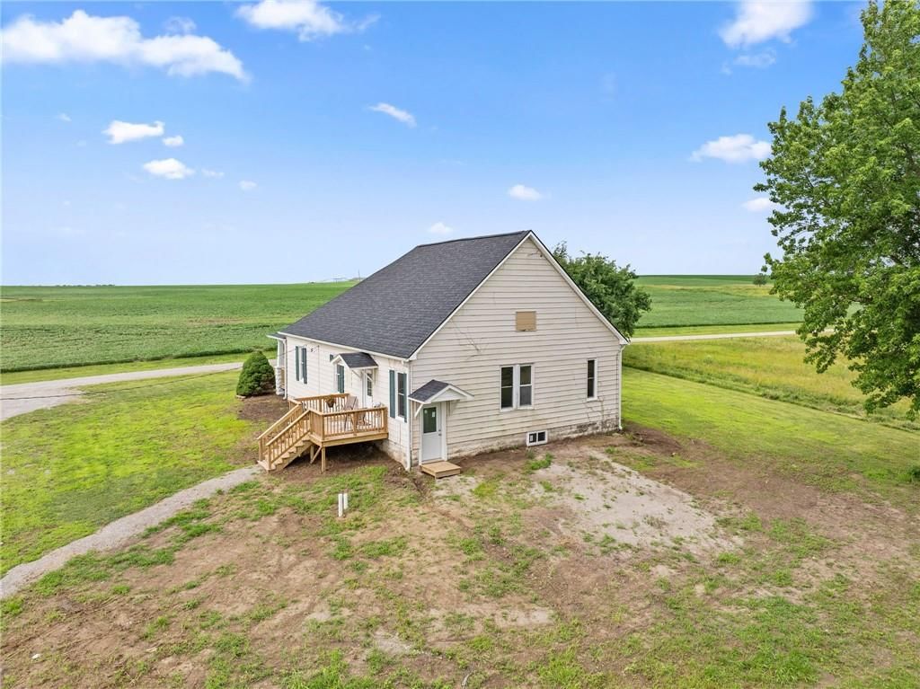18724 Bobwhite Trail — photo 43