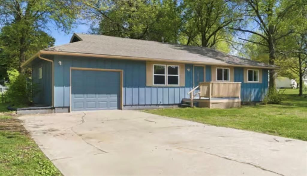 311 E Hatten Street — photo 2