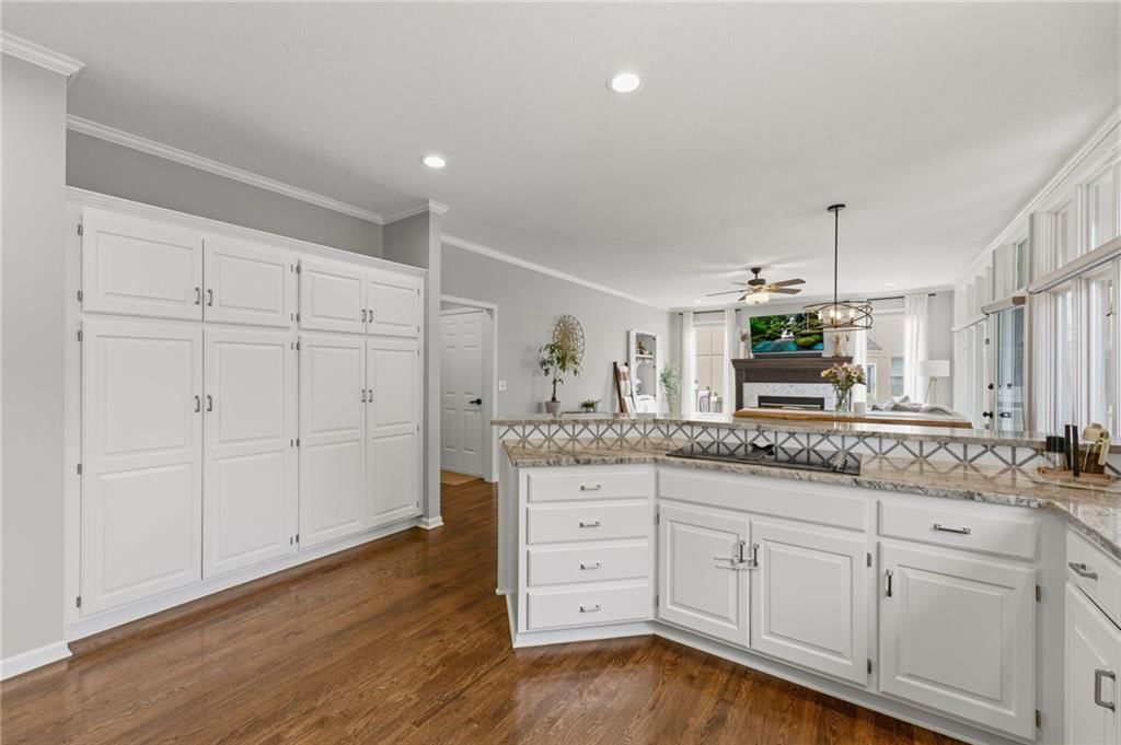 12316 Rosewood Street — photo 10