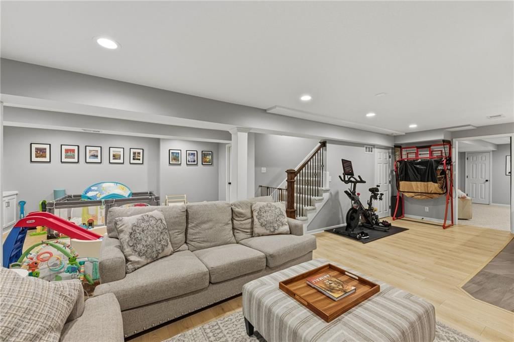 12316 Rosewood Street — photo 34