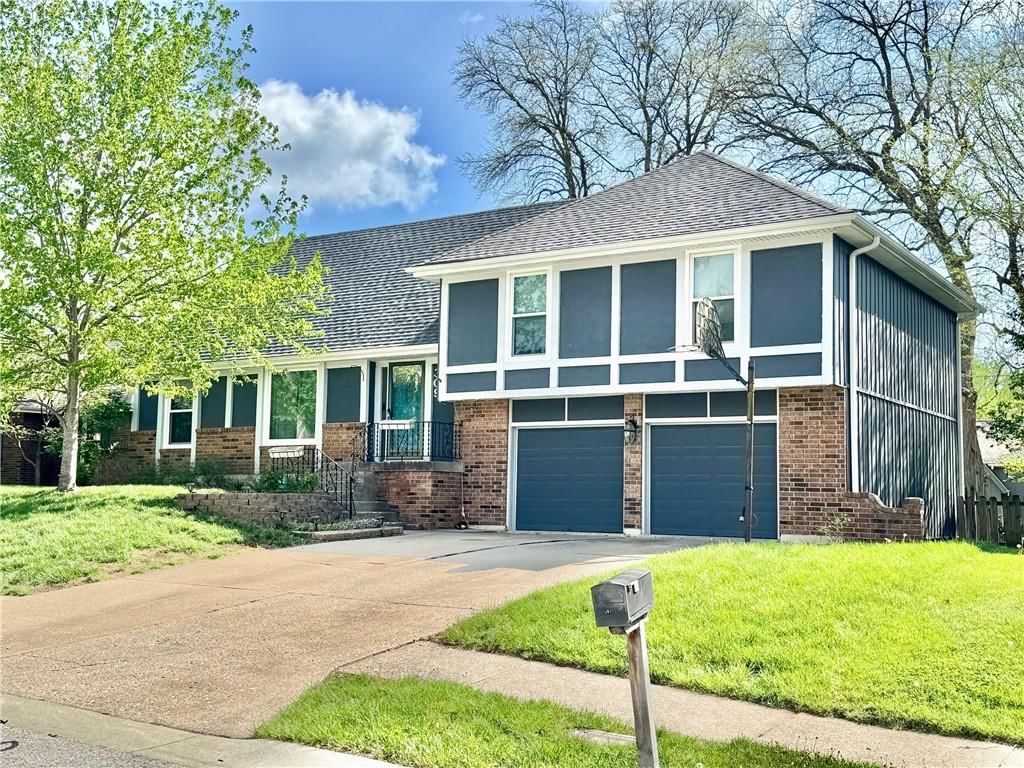 309 NE Country Lane — photo 4