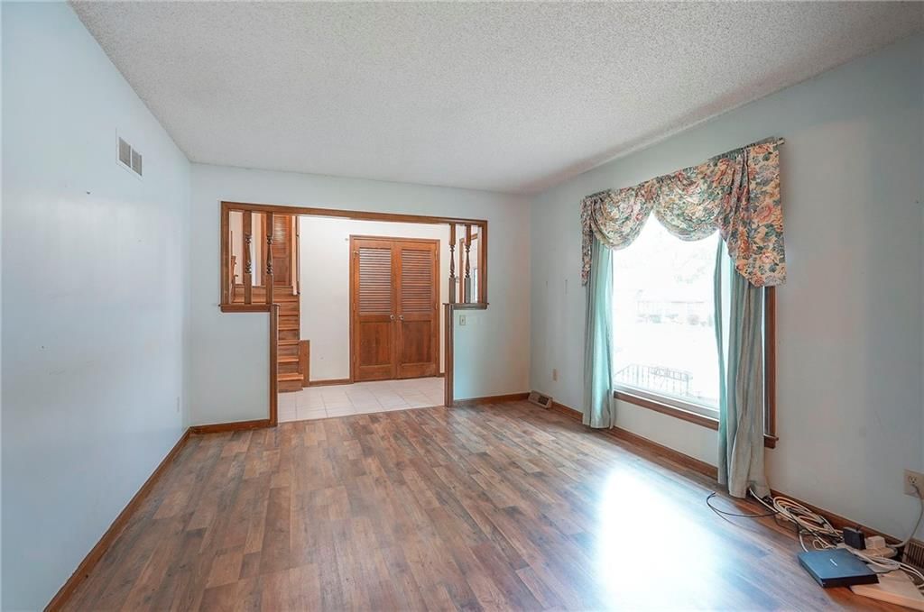 309 NE Country Lane — photo 9