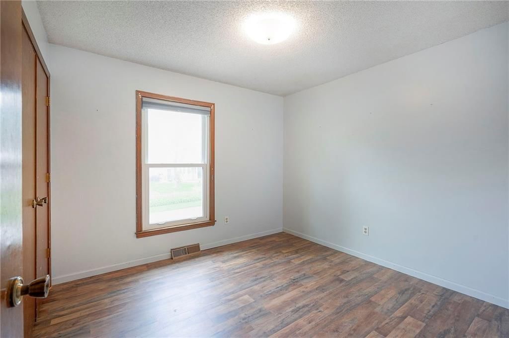 309 NE Country Lane — photo 24
