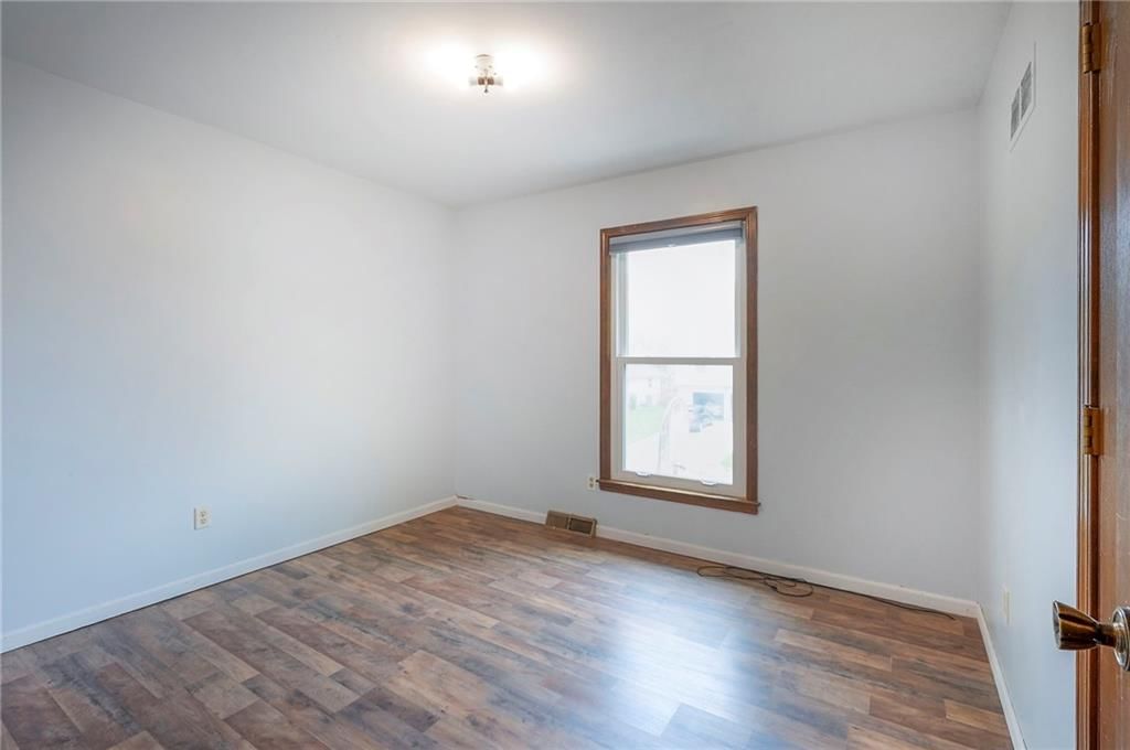 309 NE Country Lane — photo 25