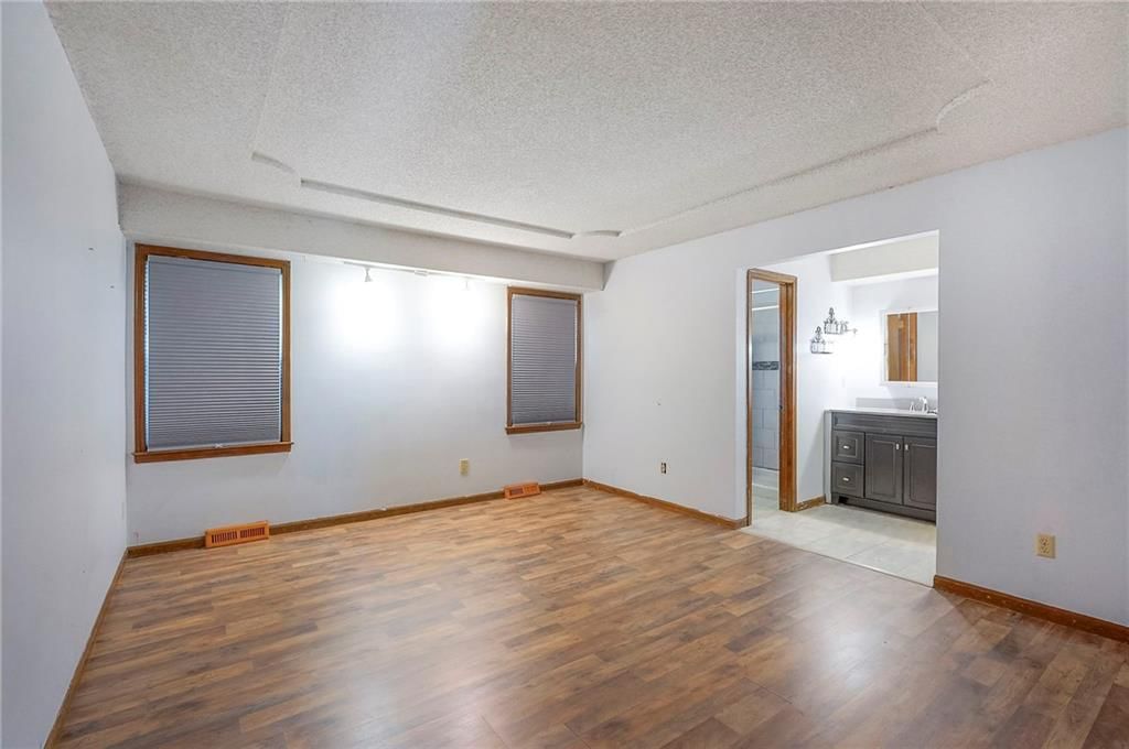 309 NE Country Lane — photo 26