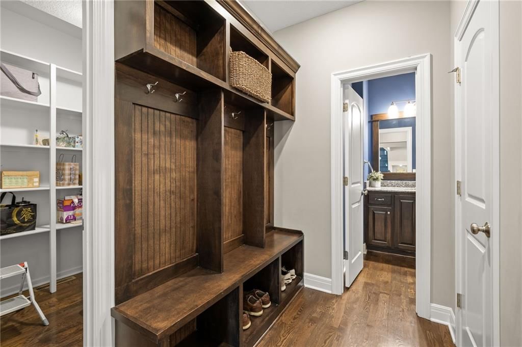16424 Perry Street — photo 22