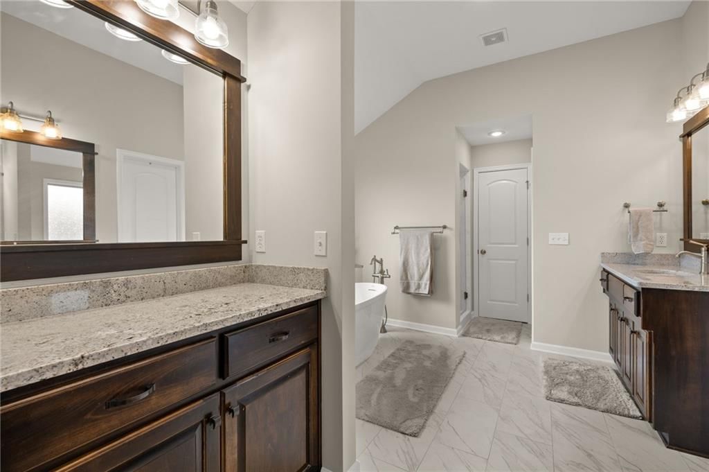 16424 Perry Street — photo 29