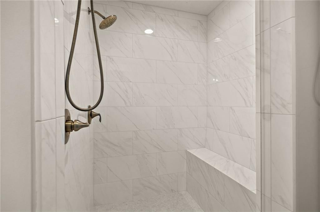 16424 Perry Street — photo 33
