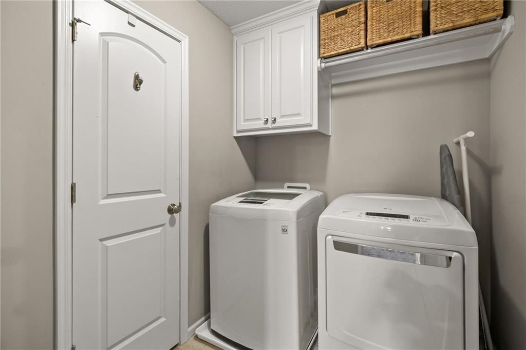16424 Perry Street — photo 38