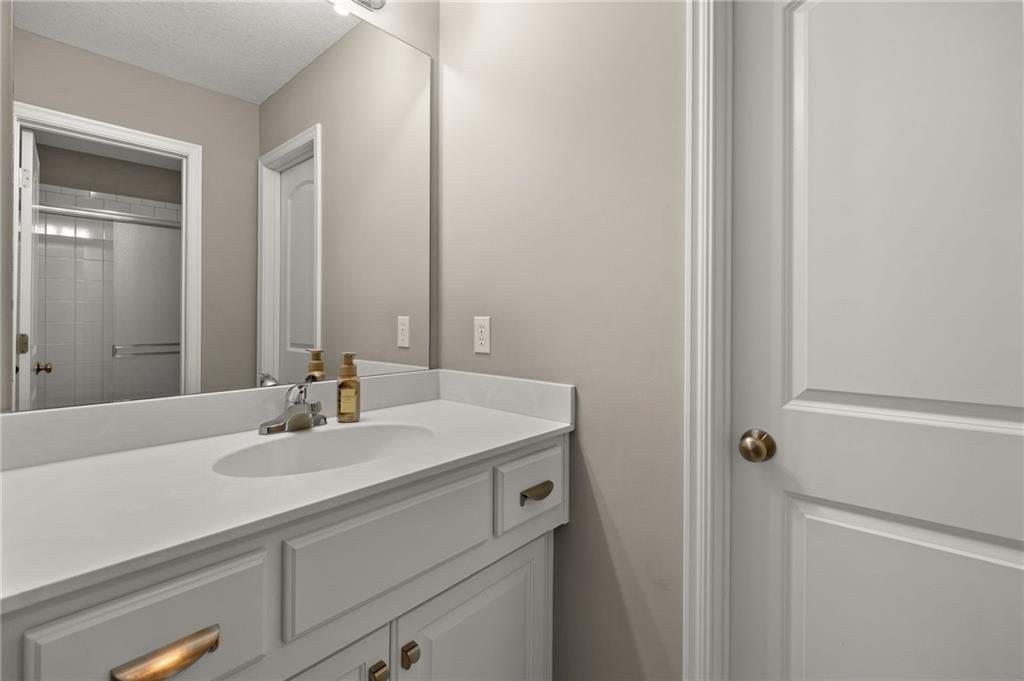 16424 Perry Street — photo 41