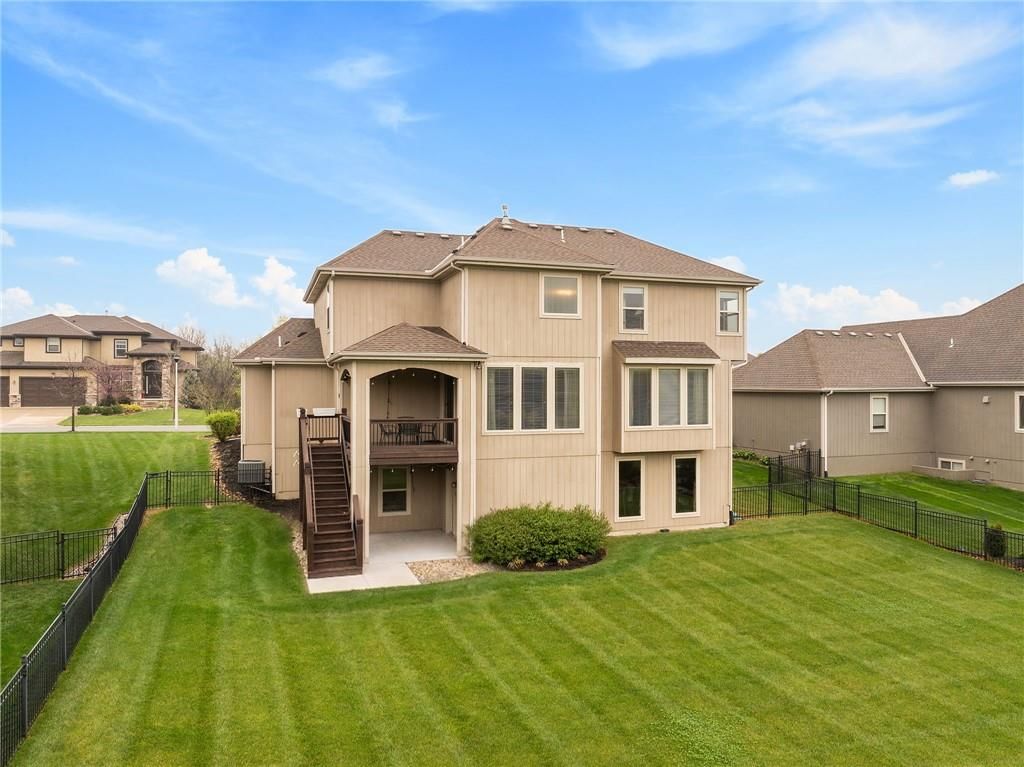 16424 Perry Street — photo 53