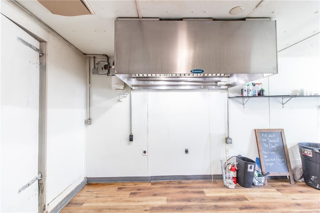 755 W Clay Street — photo 14