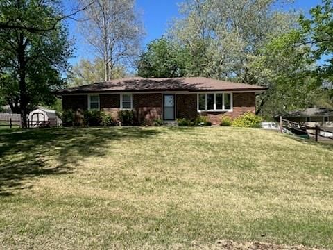 332 Lincoln Drive — photo 3
