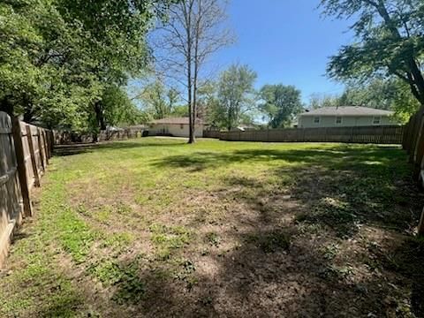 332 Lincoln Drive — photo 10