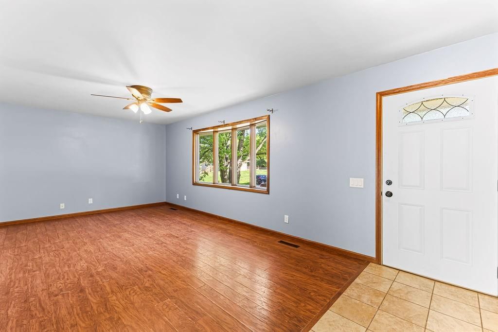 332 Lincoln Drive — photo 17